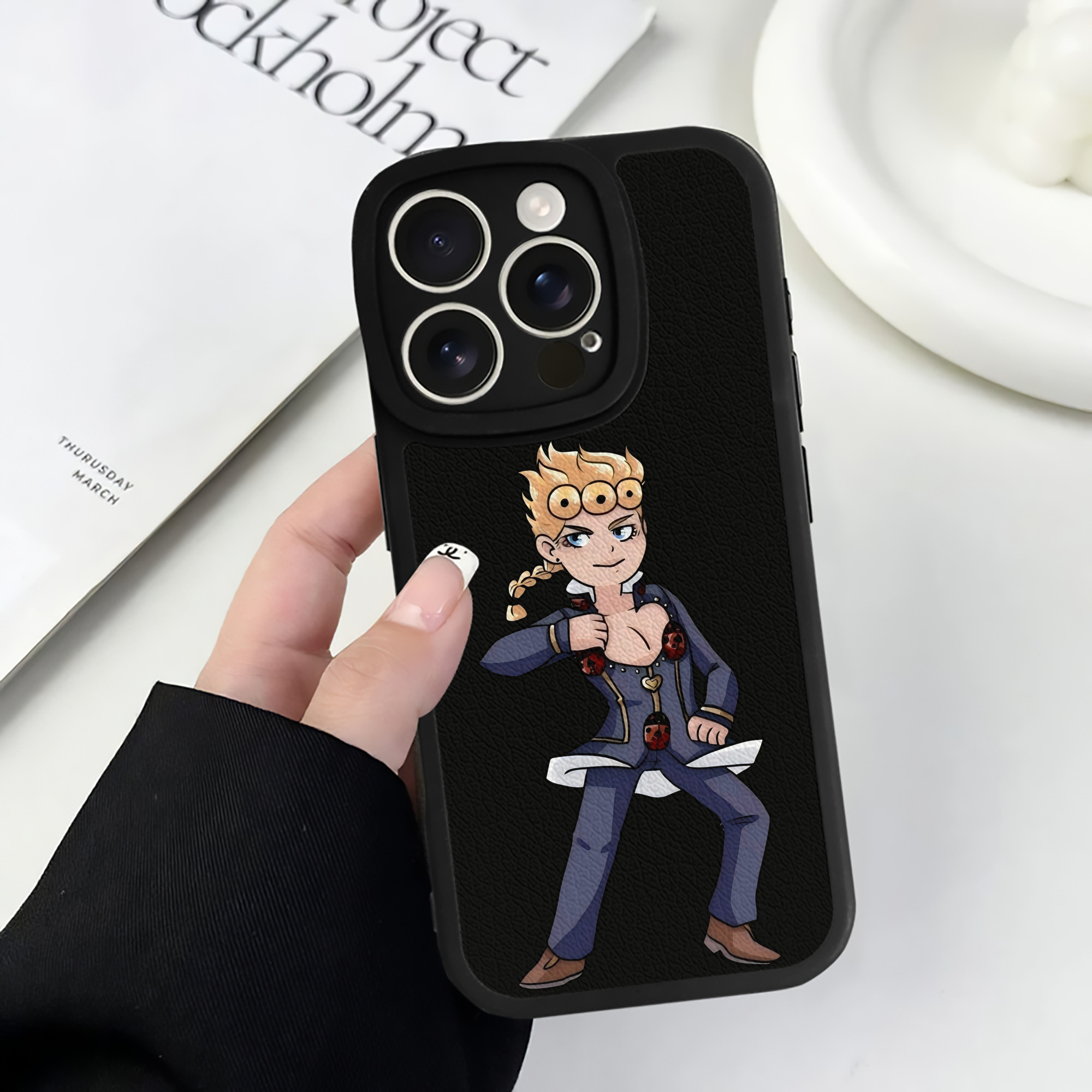 （画像用） ジョジョの奇妙な冒険 ジョルノ?ジョバァーナ JoJo's Bizarre Adventure Giorno Giovanna 【iPhone 16シリーズ対応】シリコンスマホケース（レザー調） 材質：シリコン